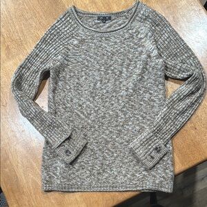 Gray Crew Neck Sweater with Ribbed Detailing